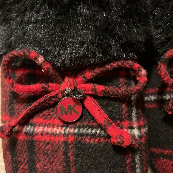 Michael Kors slipper style shoes - Picture 2 of 5